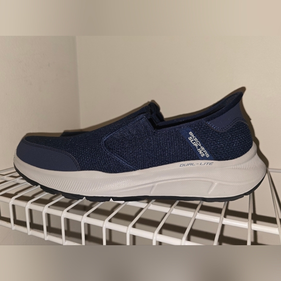 Skechers Men's Navy Hands-free Slip-On Sneakers Size 10 - Picture 3 of 13